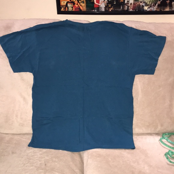 Fruit of the loom XL blue short sleeved shirt 💕 - Picture 2 of 4